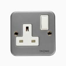 Single Metal Clad Socket 13Amps